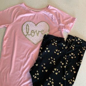 CAT & JACK HEART SET: REVERSIBLE SEQUIN SHIRT AND GOLD HEART LEGGINGS💕
